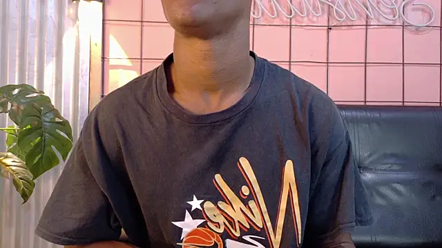 Snapshot of martin_killer chatting on November 19, 2025, 1:27 am martin killer online show from November 19, 2025, 1:27 am