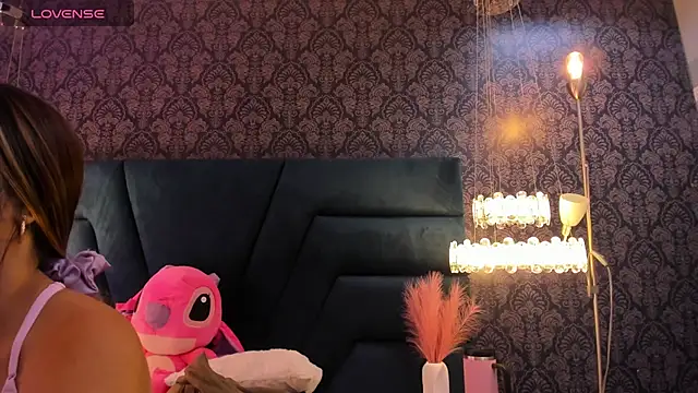 Snapshot of Vivi_prinncess chatting on May 21, 2026, 11:24 pm Vivi prinncess online show from May 21, 2026, 11:24 pm