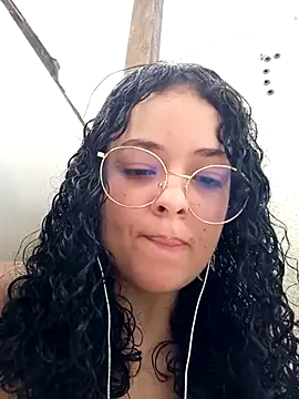 Snapshot of NinaSweet2 chatting on March 11, 2025, 7:25 pm NinaSweet2 online show from March 11, 2025, 7:25 pm