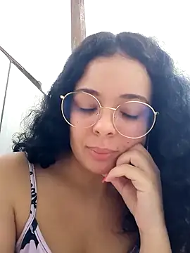 Snapshot of NinaSweet2 chatting on February 21, 2025, 7:32 pm NinaSweet2 online show from February 21, 2025, 7:32 pm