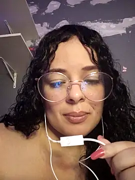 Snapshot of NinaSweet2 chatting on February 20, 2025, 3:56 am NinaSweet2 online show from February 20, 2025, 3:56 am