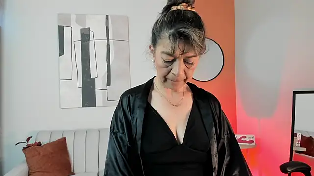 Snapshot of GraceElizabeth_ chatting on January 6, 2026, 8:02 pm GraceElizabeth online show from January 6, 2026, 8:02 pm