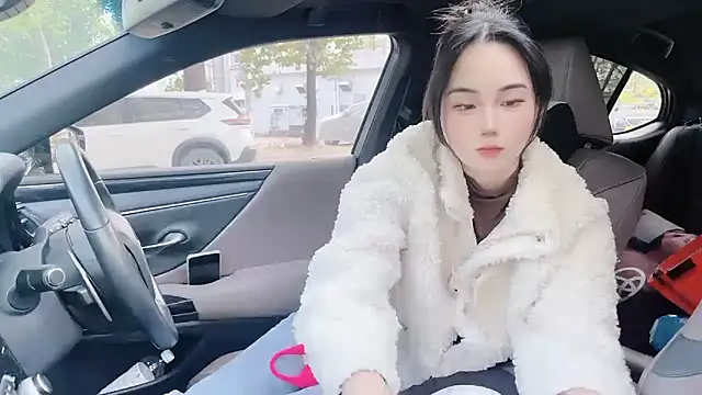 orla2021 online show from December 24, 2024, 12:44 am