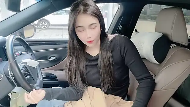 orla2021 online show from November 5, 2025, 12:47 am