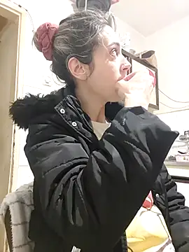 JoLeNe27 online show from March 29, 2026, 6:09 pm