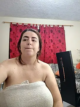 Snapshot of rosahills chatting on January 7, 2026, 3:44 am rosahills online show from January 7, 2026, 3:44 am