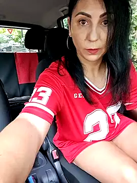 charrlote love online show from September 12, 2025, 11:32 am