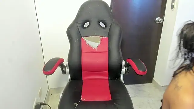 skinny Yizz online show from September 15, 2025, 9:26 pm