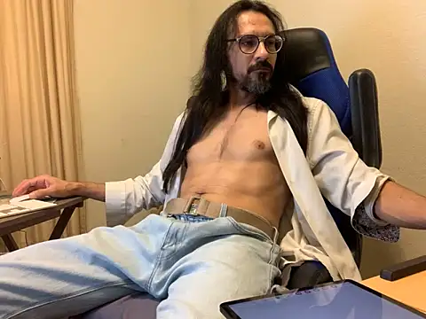 Youreherewithme online show from December 14, 2024, 9:24 pm