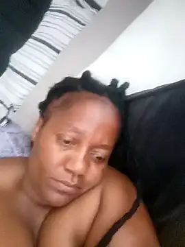 Snapshot of Galcraze chatting on January 4, 2025, 3:29 am Galcraze online show from January 4, 2025, 3:29 am