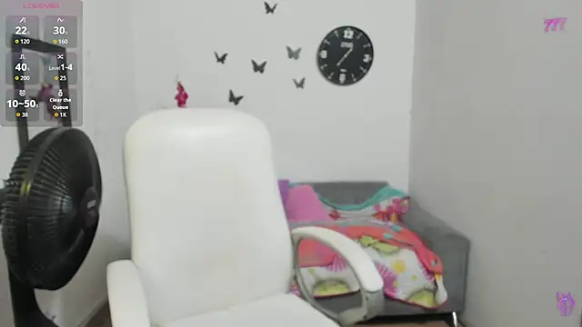Snapshot of stepmother_105 chatting on April 22, 2026, 5:31 pm stepmother 105 online show from April 22, 2026, 5:31 pm