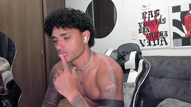 Alessandro Vanni online show from February 26, 2026, 3:28 am