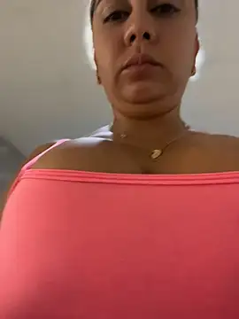 Snapshot of maymercy chatting on April 13, 2026, 1:48 pm maymercy online show from April 13, 2026, 1:48 pm