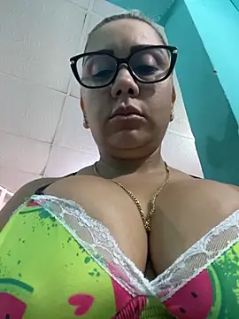 Snapshot of maymercy chatting on March 30, 2026, 12:50 pm maymercy online show from March 30, 2026, 12:50 pm