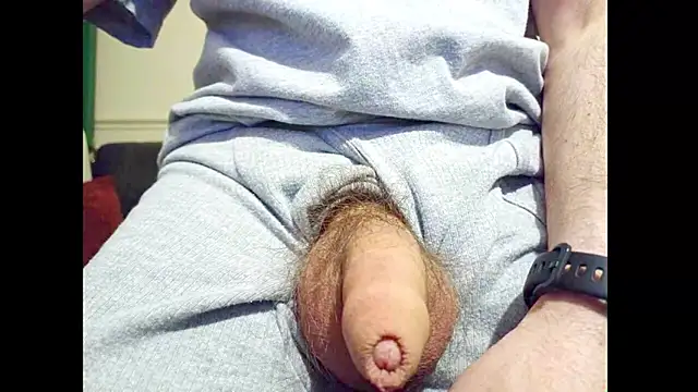 Snapshot of hairyuncut00 chatting on December 22, 2025, 5:02 pm hairyuncut00 online show from December 22, 2025, 5:02 pm