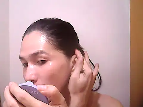 Snapshot of BigDickTrans chatting on September 25, 2025, 4:29 am BigDickTrans online show from September 25, 2025, 4:29 am