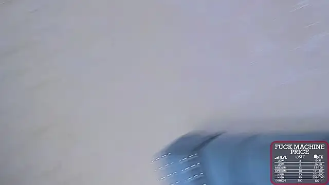 Imannejulienne online show from April 10, 2026, 1:56 am