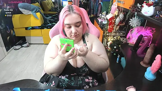 Snapshot of Softie_Sofy chatting on January 15, 2026, 2:04 am Softie Sofy online show from January 15, 2026, 2:04 am