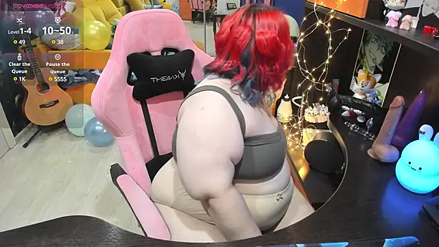 Softie Sofy online show from March 6, 2025, 12:41 pm