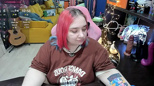 Softie Sofy online show from March 18, 2025, 11:11 am