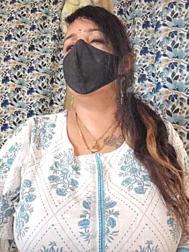 Snapshot of cute-tanvi chatting on September 25, 2025, 1:55 am cute-tanvi online show from September 25, 2025, 1:55 am