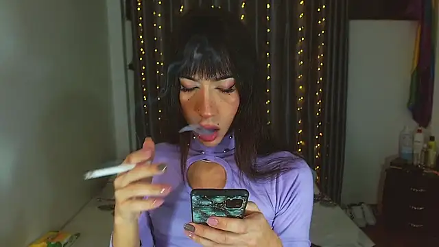 Kenisha Sweet online show from March 18, 2026, 12:03 am