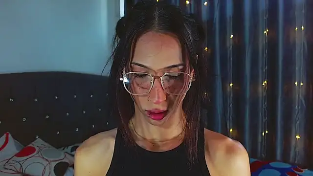 Snapshot of Kenisha_Sweet chatting on February 14, 2026, 4:51 pm Kenisha Sweet online show from February 14, 2026, 4:51 pm