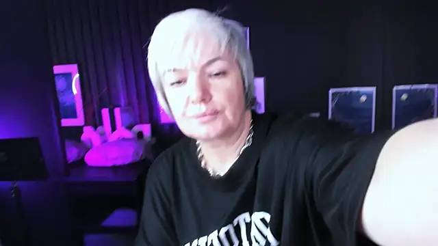 Snapshot of CarmenSoft chatting on July 24, 2026, 5:09 pm CarmenSoft online show from July 24, 2026, 5:09 pm