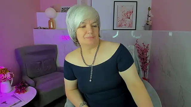 Snapshot of CarmenSoft chatting on July 8, 2026, 8:59 am CarmenSoft online show from July 8, 2026, 8:59 am