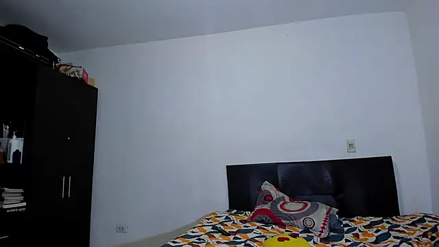 ares sexxx online show from February 15, 2026, 2:16 pm