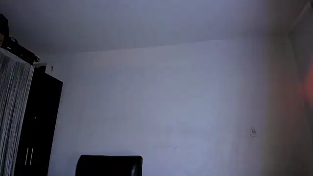 Snapshot of ares_sexxx chatting on May 27, 2026, 7:10 pm ares sexxx online show from May 27, 2026, 7:10 pm