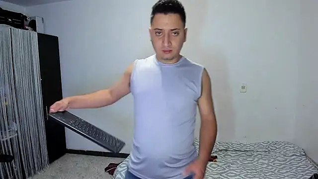 Snapshot of ares_sexxx chatting on April 26, 2026, 9:56 pm ares sexxx online show from April 26, 2026, 9:56 pm