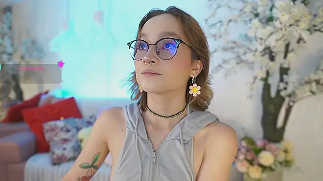 Snapshot of DalahiaRush chatting on December 5, 2025, 7:01 pm DalahiaRush online show from December 5, 2025, 7:01 pm