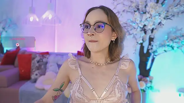 Snapshot of DalahiaRush chatting on December 16, 2025, 7:07 pm DalahiaRush online show from December 16, 2025, 7:07 pm