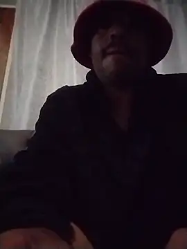 Snapshot of Wanderkid33 chatting on December 3, 2025, 10:20 pm Wanderkid33 online show from December 3, 2025, 10:20 pm