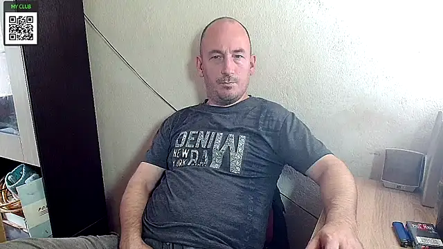 Snapshot of Johan___Barker chatting on February 18, 2025, 12:06 pm Johan   Barker online show from February 18, 2025, 12:06 pm