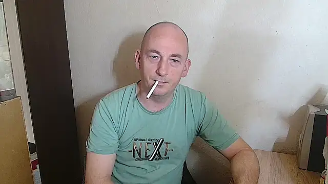 Snapshot of Johan___Barker chatting on February 18, 2026, 1:51 pm Johan Barker online show from February 18, 2026, 1:51 pm