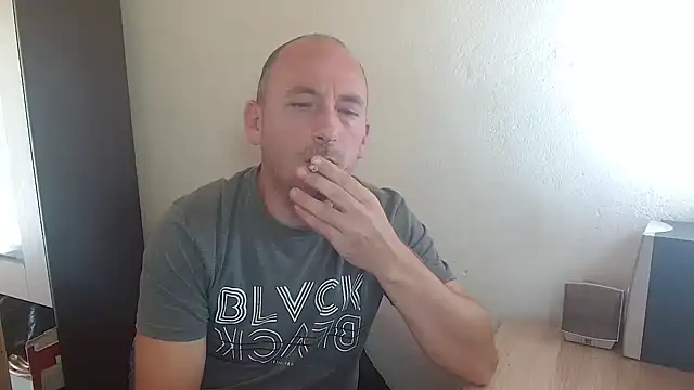 Snapshot of Johan___Barker chatting on September 21, 2025, 9:36 am Johan   Barker online show from September 21, 2025, 9:36 am