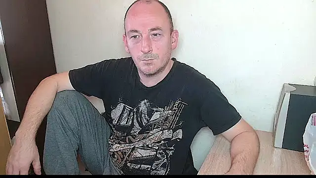 Snapshot of Johan___Barker chatting on January 19, 2026, 12:53 pm Johan Barker online show from January 19, 2026, 12:53 pm