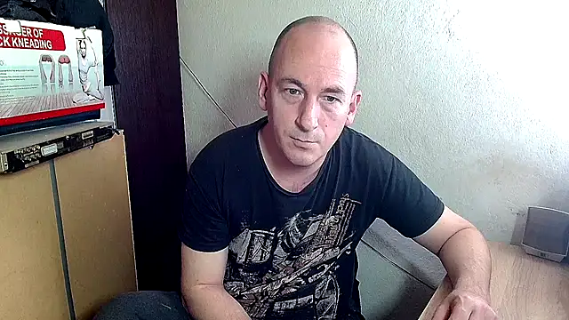 Snapshot of Johan___Barker chatting on February 5, 2025, 2:26 pm Johan   Barker online show from February 5, 2025, 2:26 pm