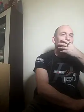 Snapshot of Johan___Barker chatting on February 6, 2026, 3:30 pm Johan Barker online show from February 6, 2026, 3:30 pm