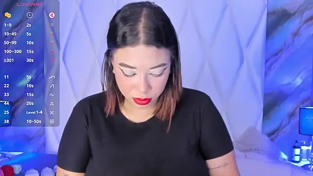 DanniaMonroee online show from May 21, 2026, 12:13 pm