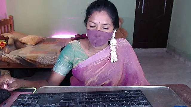 Snapshot of Novapol chatting on April 26, 2026, 6:00 am Novapol online show from April 26, 2026, 6:00 am