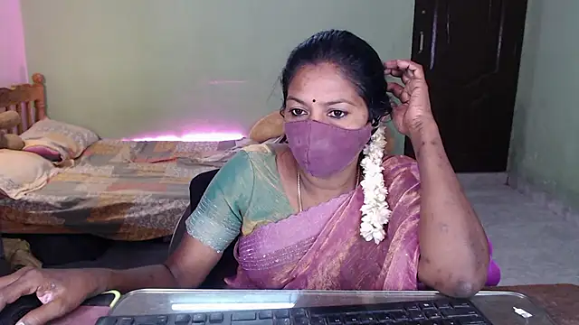 Snapshot of Novapol chatting on April 29, 2026, 1:26 pm Novapol online show from April 29, 2026, 1:26 pm