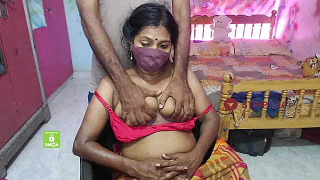 Snapshot of Novapol chatting on October 5, 2025, 2:46 am Novapol online show from October 5, 2025, 2:46 am