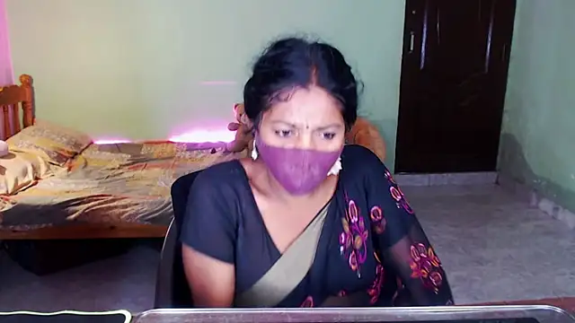 Snapshot of Novapol chatting on May 12, 2026, 5:52 pm Novapol online show from May 12, 2026, 5:52 pm