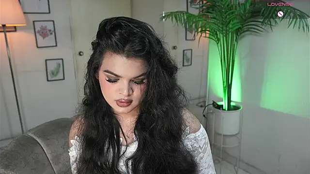 Snapshot of artechloe chatting on October 15, 2025, 11:46 pm artechloe online show from October 15, 2025, 11:46 pm