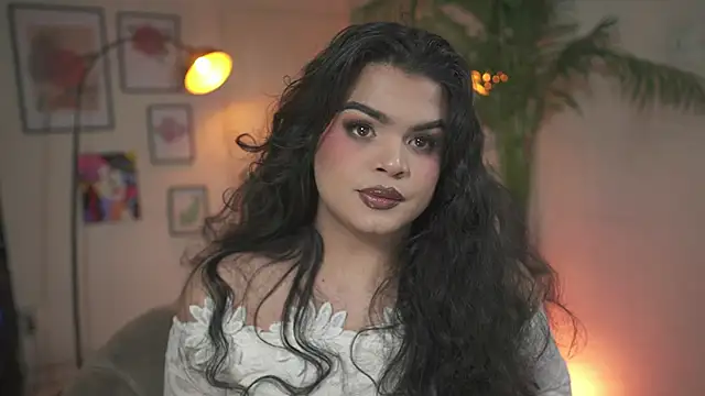 Snapshot of artechloe chatting on November 29, 2025, 1:39 am artechloe online show from November 29, 2025, 1:39 am