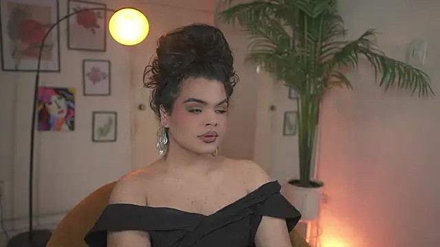 Snapshot of artechloe chatting on November 25, 2025, 5:46 pm artechloe online show from November 25, 2025, 5:46 pm