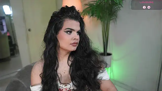 Snapshot of artechloe chatting on October 3, 2025, 11:39 pm artechloe online show from October 3, 2025, 11:39 pm